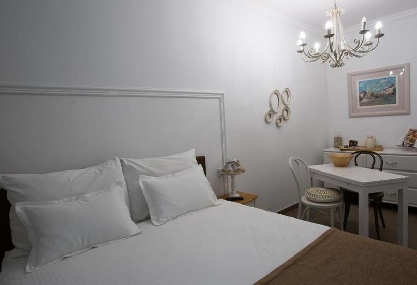 Студио Стандарт с Балконом, Regal Residence B&b
