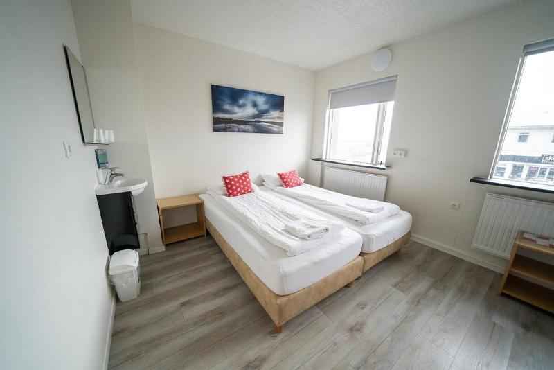 اتاق استاندارد با سرویس بهداشتی مشترک, North Star Guesthouse Olafsvik