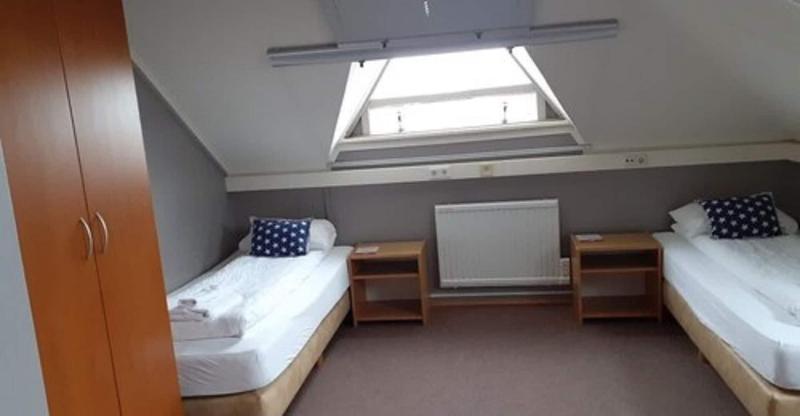 اتاق استاندارد سه تخته با سرویس بهداشتی مشترک, North Star Guesthouse Olafsvik