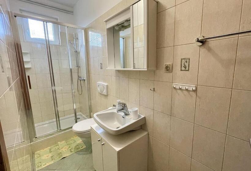 آپارتمان 1 خوابه با بالکن, Bed&breakfast Nada