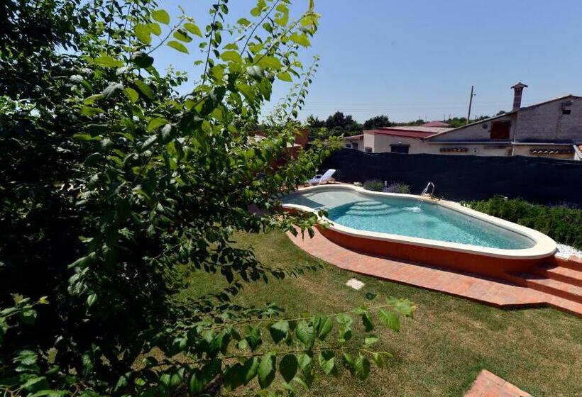 اتاق استاندارد سه نفره, Bed And Breakfast Casa Rustica