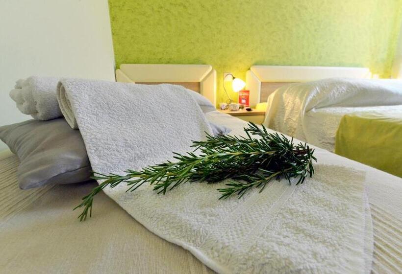اتاق استاندارد سه نفره, Bed And Breakfast Casa Rustica