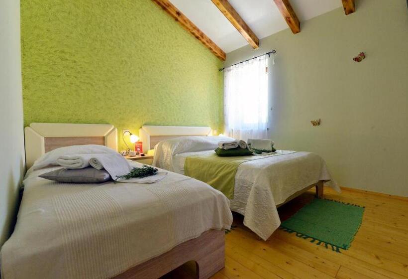 اتاق استاندارد سه نفره, Bed And Breakfast Casa Rustica