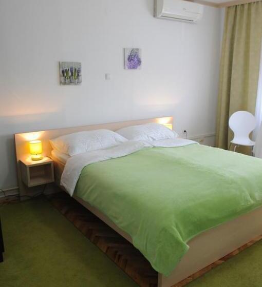 اتاق استاندارد, Rooms Stella