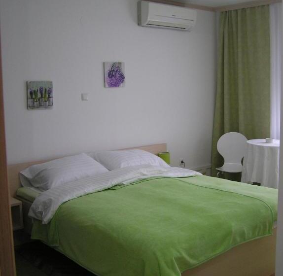 اتاق استاندارد, Rooms Stella