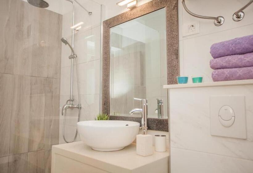 تختخواب در اتاق مشترک, Hostel Splendido