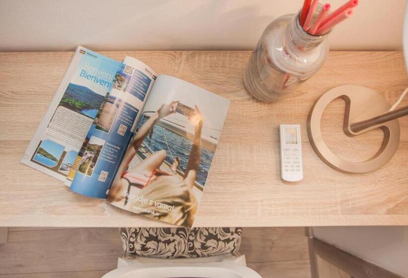 اتاق لوکس, Hostel Splendido
