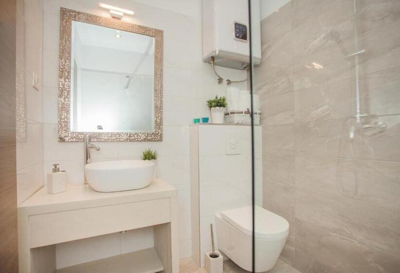 اتاق لوکس, Hostel Splendido