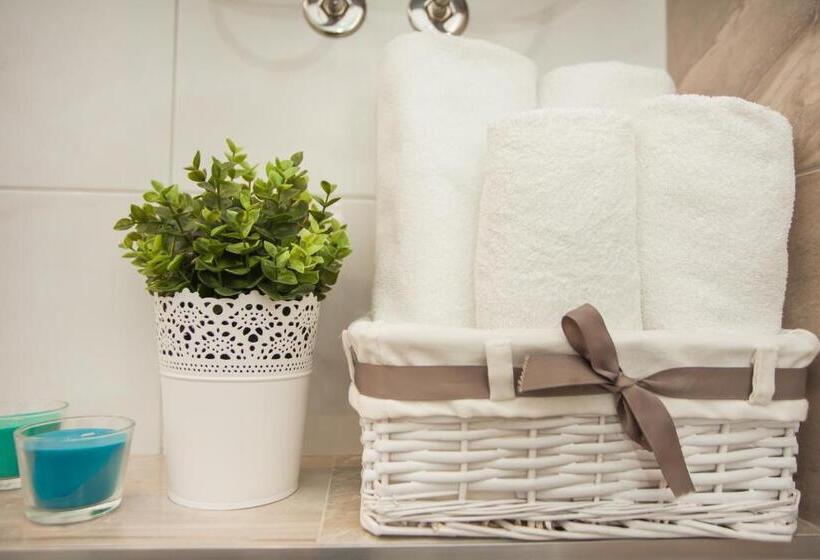 اتاق لوکس, Hostel Splendido