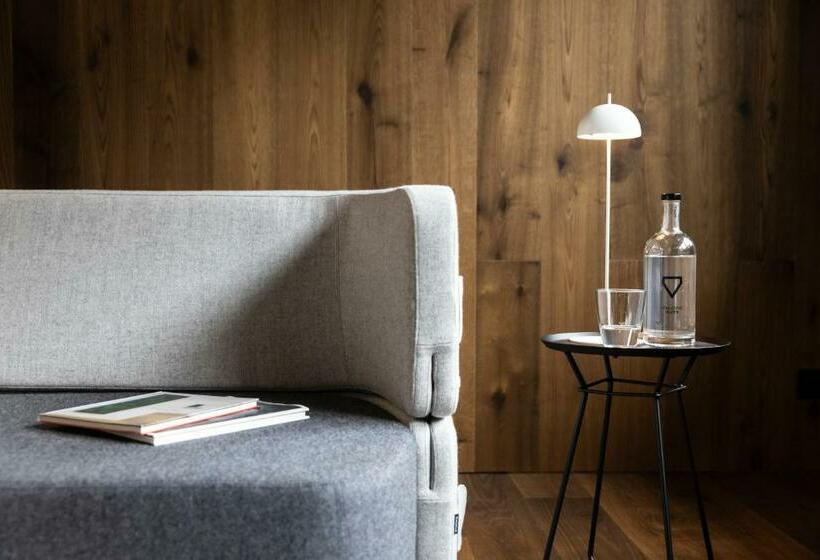 اتاق لوکس, Ciasa De Munt Lifestyle Living