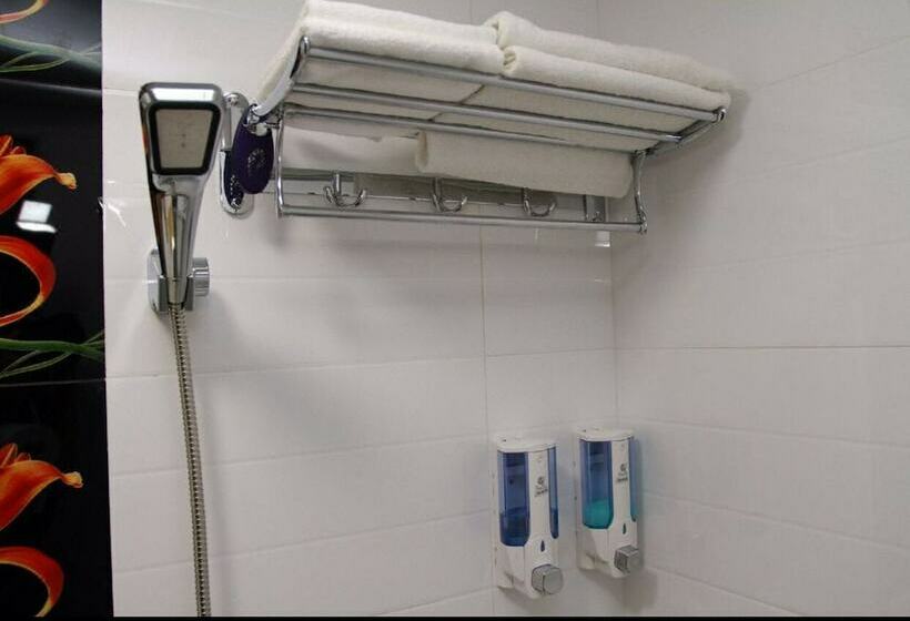 اتاق استاندارد, Hang Ho Hostel