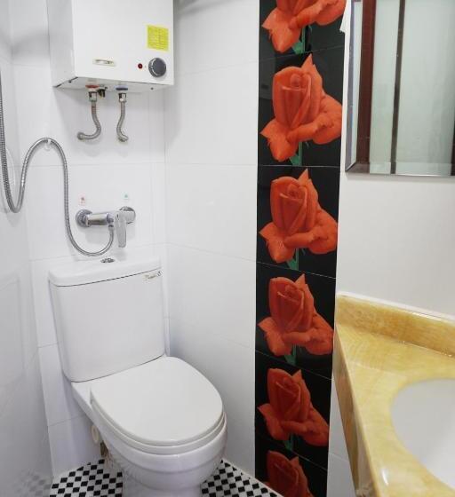 اتاق استاندارد چهار تخته, Hang Ho Hostel