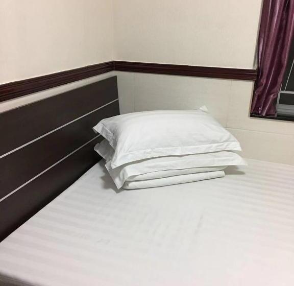 اتاق استاندارد یک نفره, Hang Ho Hostel