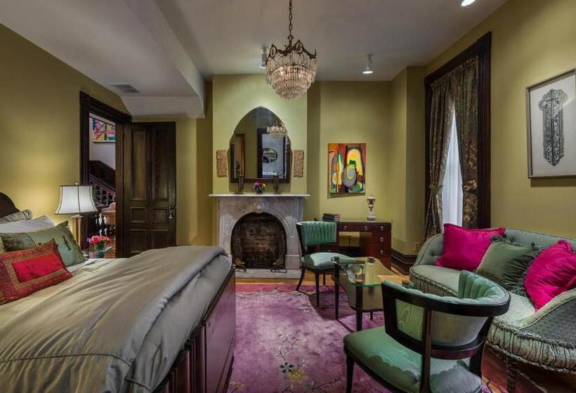 اتاق لوکس, The Inn At 97 Winder