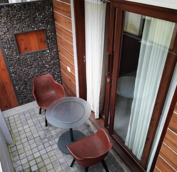 سوییت با چشم‌انداز باغ, Lago Leisure Resort & Spa