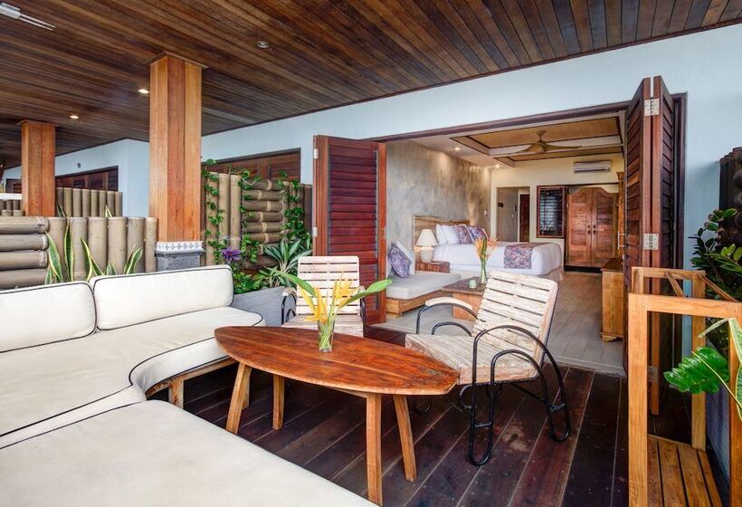 اتاق لوکس, The Point Surfcamp Bali