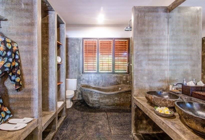 اتاق لوکس با چشم‌انداز دریا, The Point Surfcamp Bali