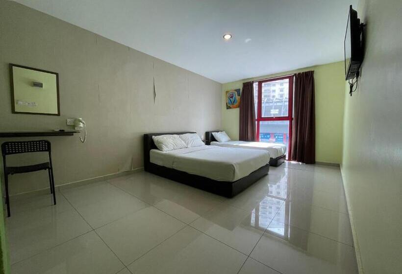 سوییت سوپریور, Parc Hotel Pelangi Damansara