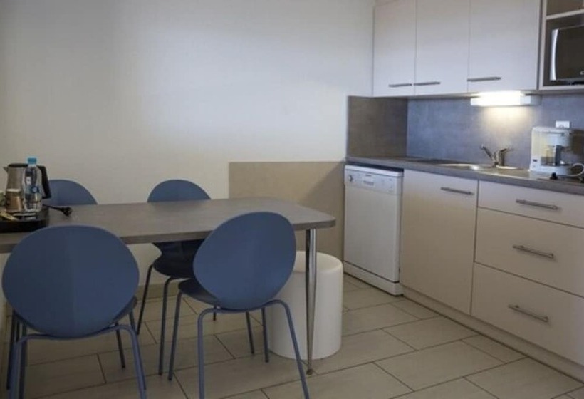 Апартаменты 2 Спальни, Residence De Tourisme Ajaccio Amiraute