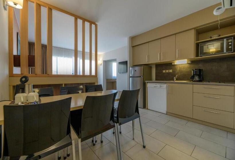 Апартаменты 3 Спальни, Residence De Tourisme Ajaccio Amiraute