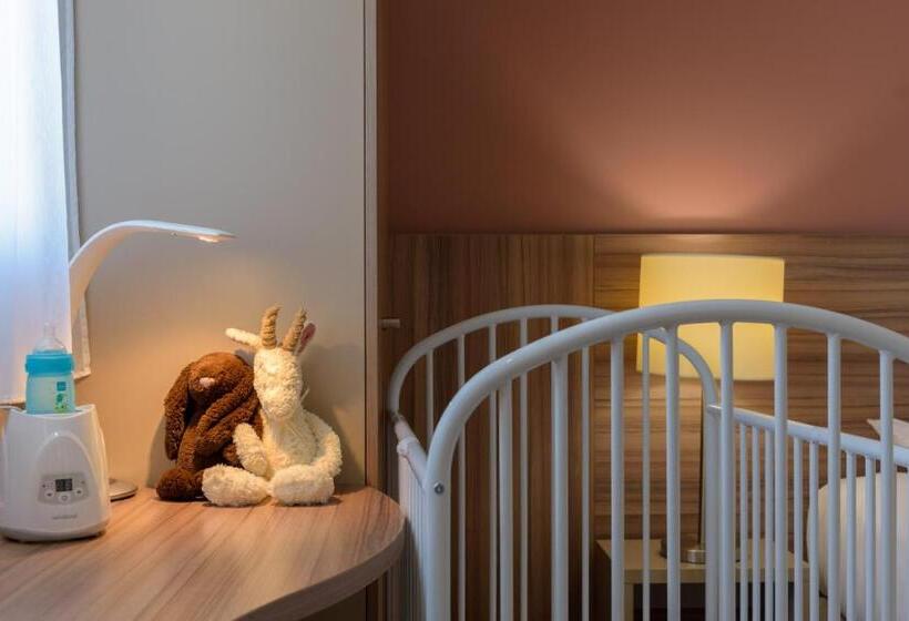 Апартаменты 3 Спальни, Residence De Tourisme Ajaccio Amiraute