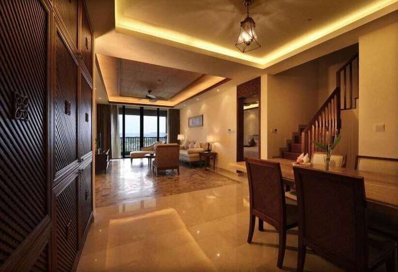 سوئیت دلوکس 3 خوابه, Shixishu Jianguo Yalong Bay Resort