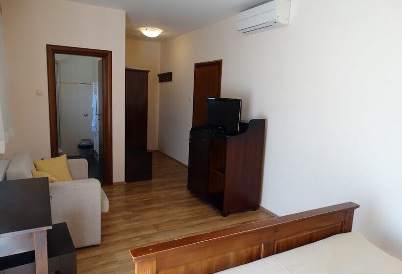 标准间带阳台, Guesthouse Barica