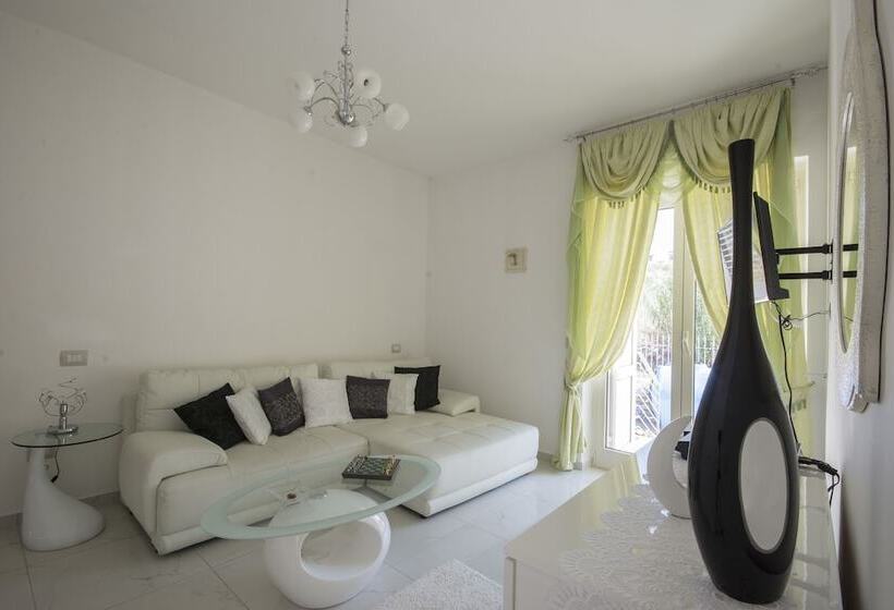 اتاق دوبلکس, Villa Armonia