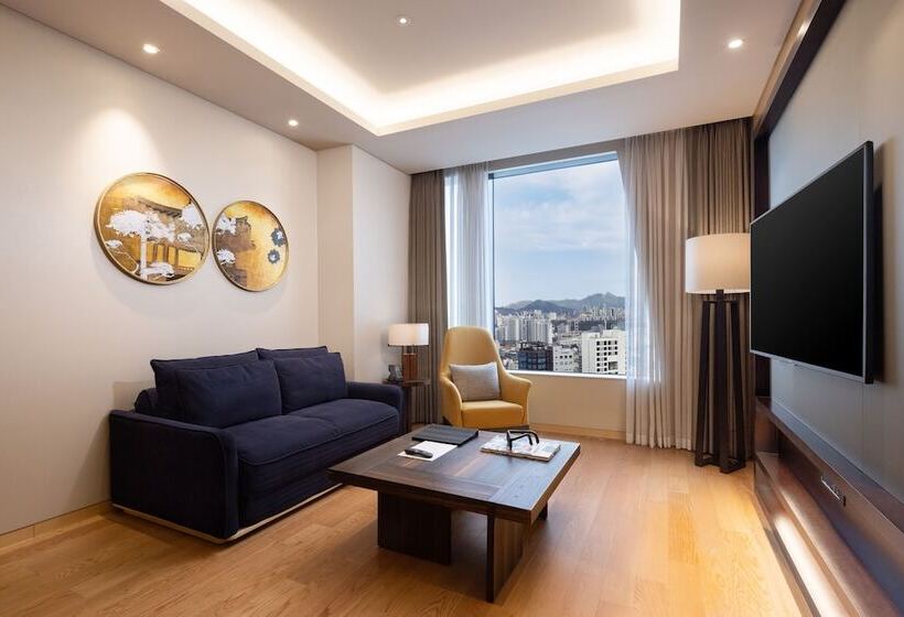 수피리어 스위트, Grand Mercure Ambassador Hotel And Residences Seoul Yongsan