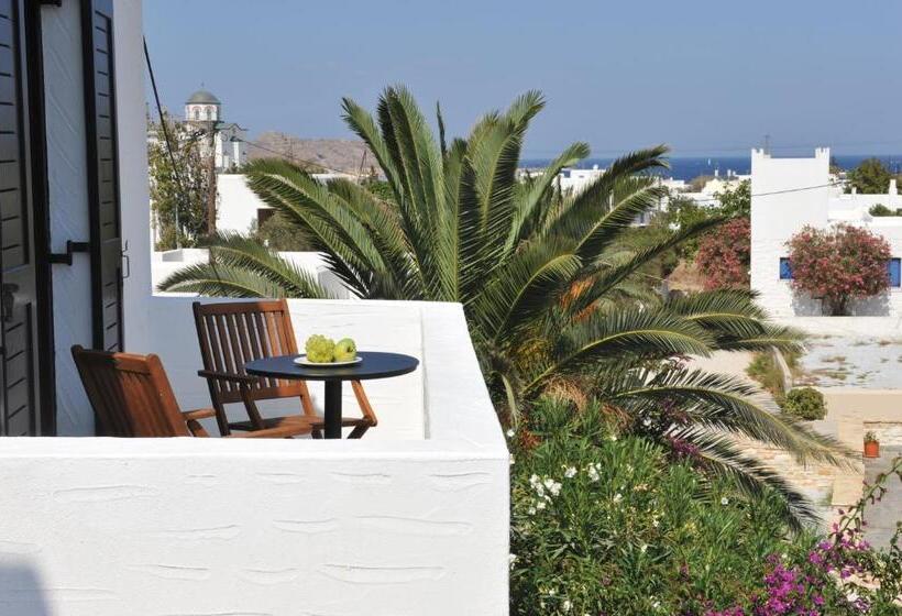 سوئیت جونیور با ماساژ آبی, Aella Residence