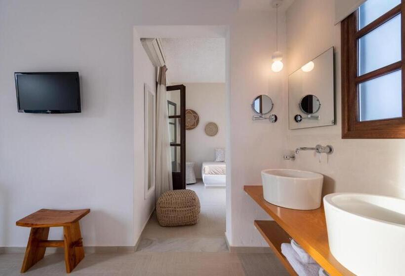 سوئیت راحتی, Aella Residence