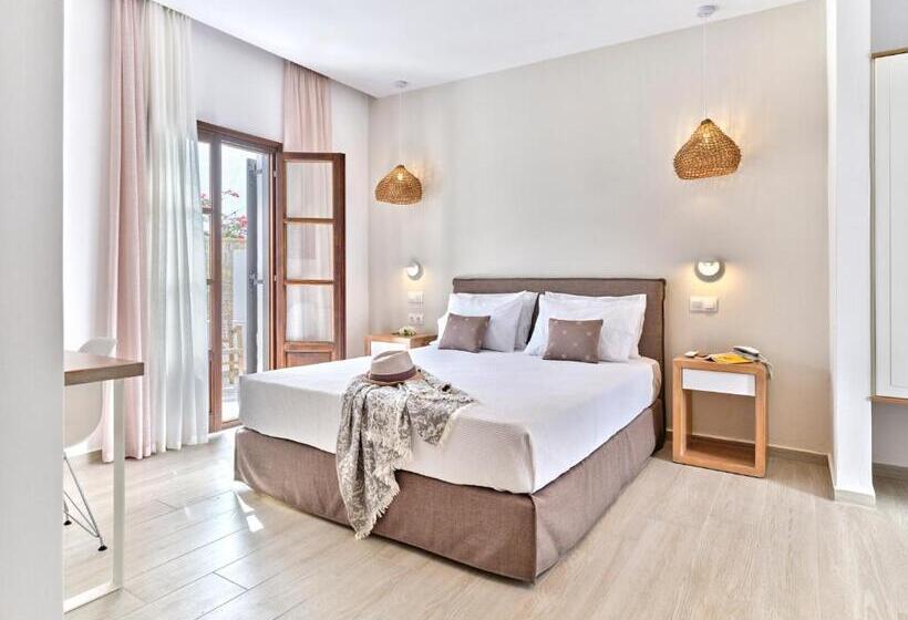 سوئیت با وان آب گرم, Aella Residence