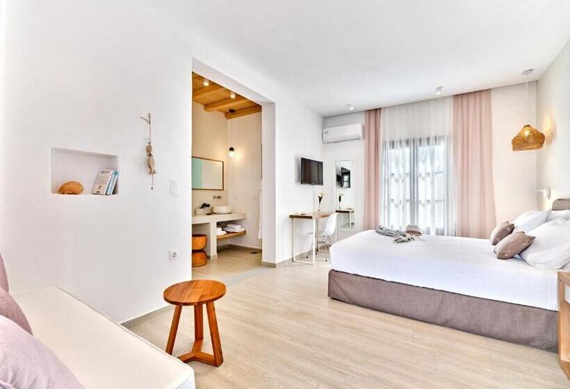 سوئیت با وان آب گرم, Aella Residence