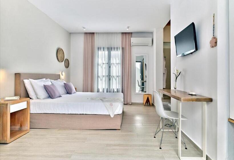 سوئیت با وان آب گرم, Aella Residence