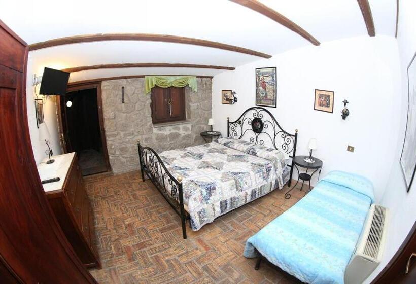 Economy Triple Room, Agriturismo Monte Due Torri