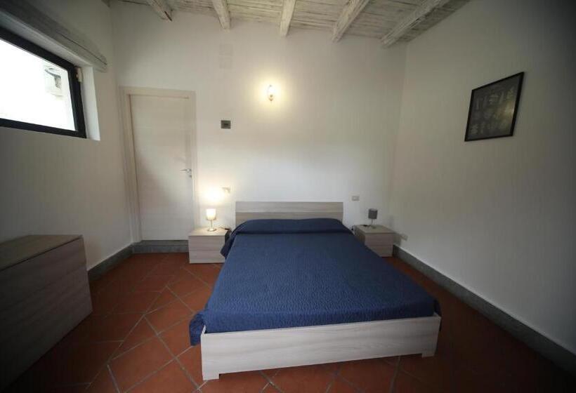 اتاق لوکس, Agriturismo Monte Due Torri