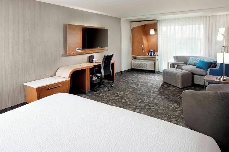 اتاق استاندارد با تخت بزرگ, Courtyard By Marriott Houston Intercontinental Airport