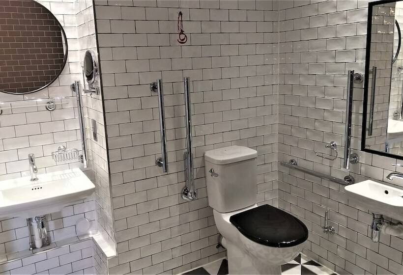 اتاق استاندارد برای معلولان, Indigo   Bath, An Ihg