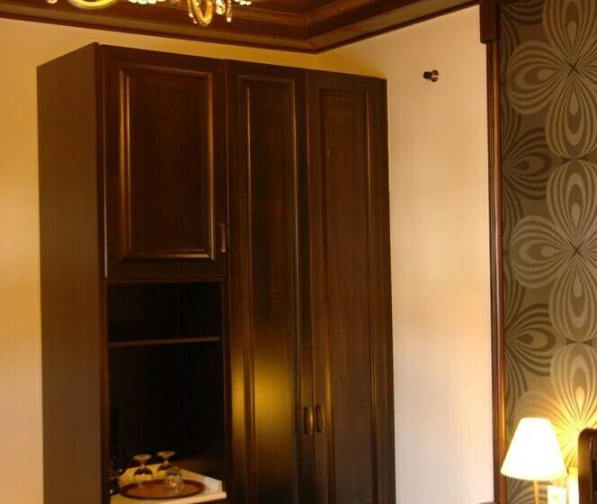 스탠다드 트리플 룸, Guesthouse Iridanos