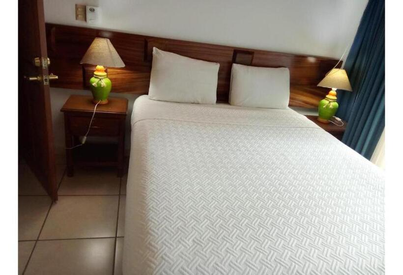 اتاق استاندارد با 2 تخت دوبل, Capital O La Joya Del Lago