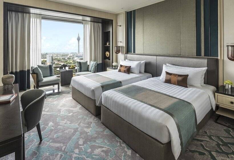 اتاق لوکس با چشم‌انداز دریاچه, Shangrila Colombo