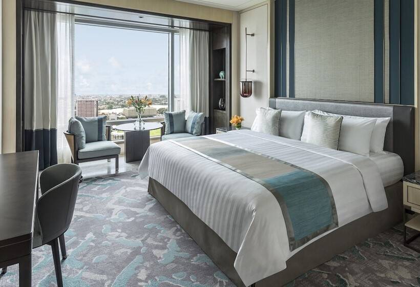 اتاق لوکس با چشم‌انداز دریاچه, Shangrila Colombo
