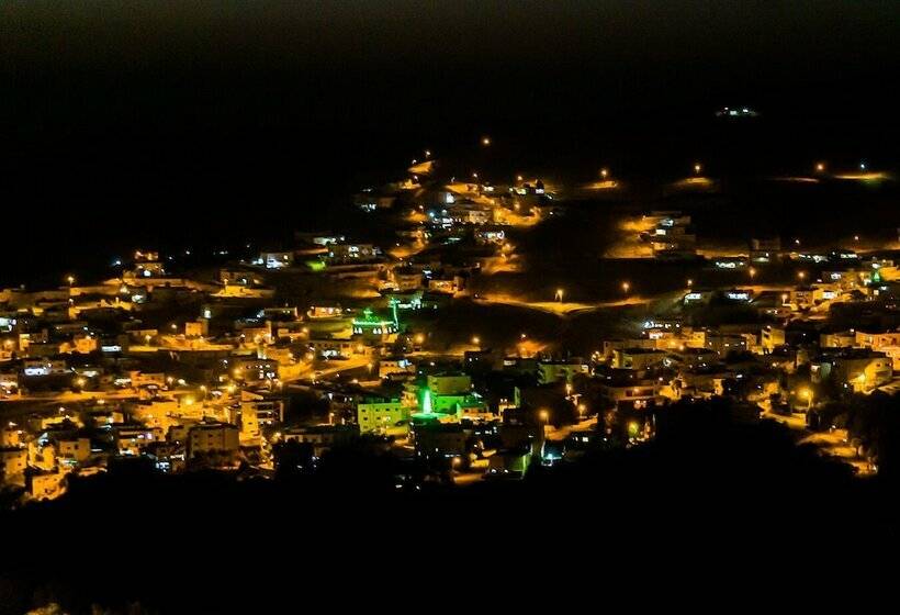 اتاق استاندارد, Petra By Night