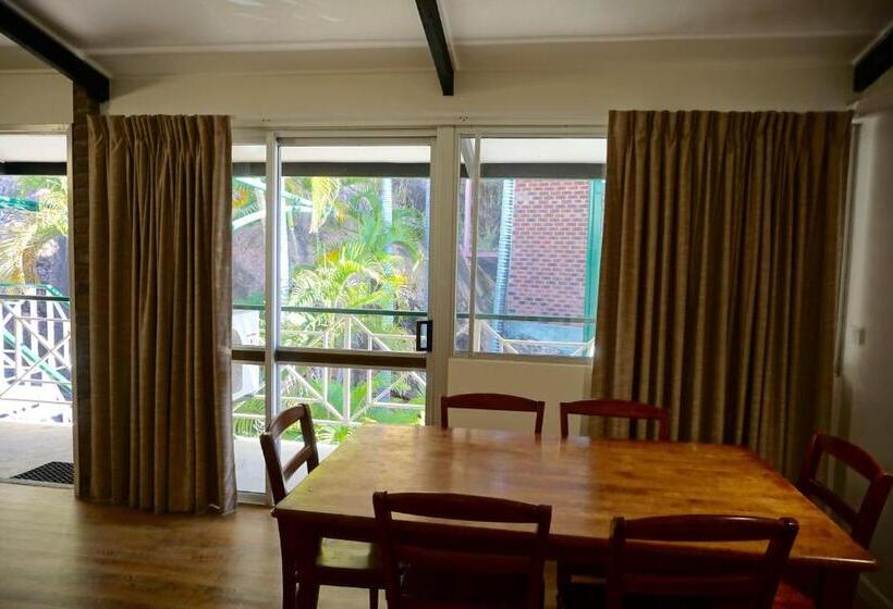 ２ベッドルームアパートメント, Yongala Lodge By The Strand