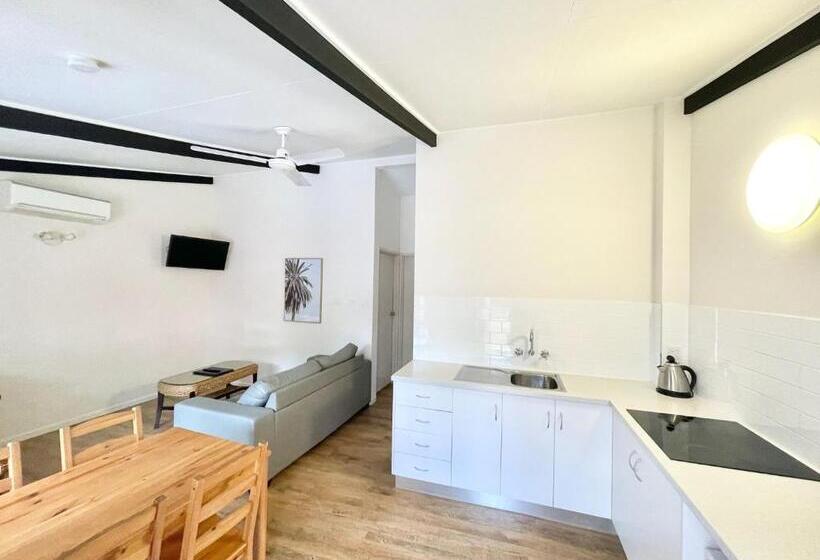 ２ベッドルームアパートメント, Yongala Lodge By The Strand