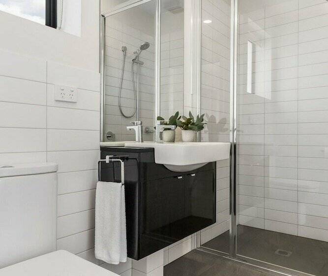 آپارتمان 2 خوابه, 110 Hampden Apartments
