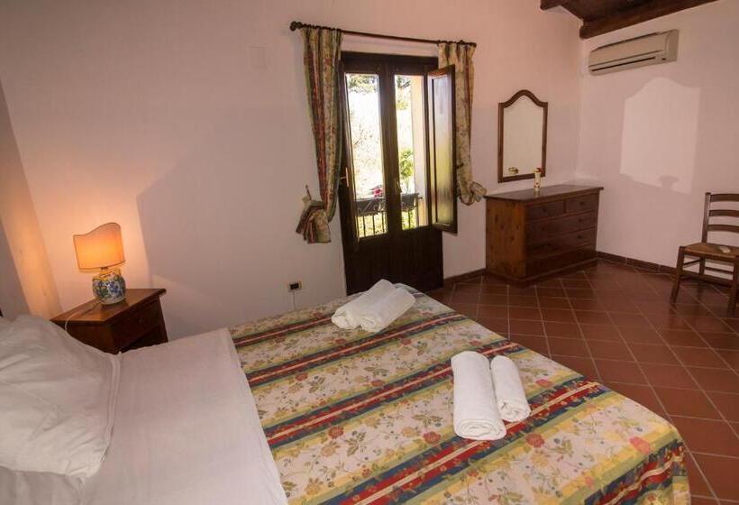 سوییت خانوادگی, Agriturismo Tarantola