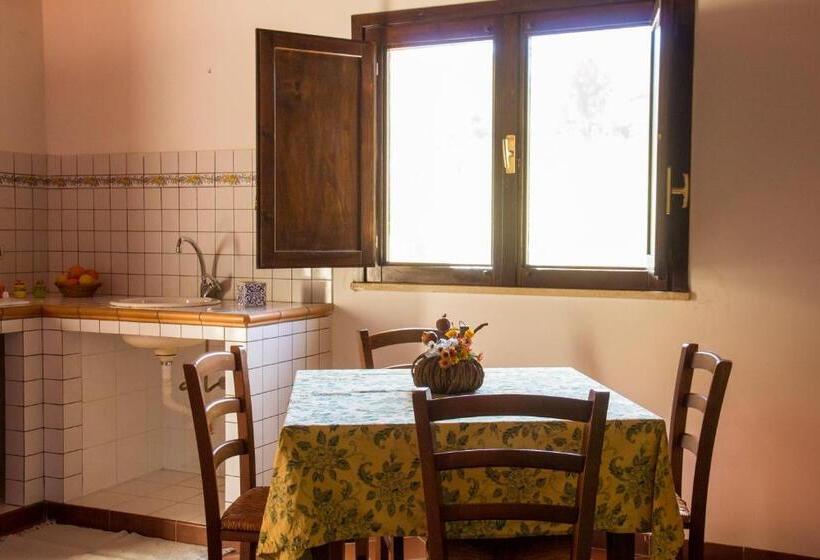 سوییت خانوادگی, Agriturismo Tarantola
