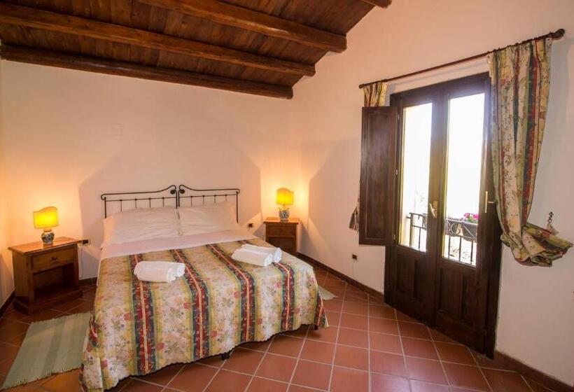 سوییت خانوادگی, Agriturismo Tarantola