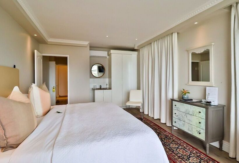سوئیت پریمیوم, Hermanus Beachfront Lodge   Solar Power